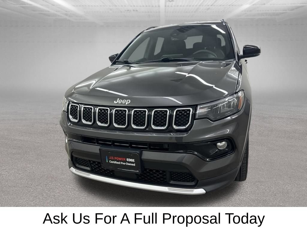 Used 2023 Jeep Compass Limited AWD/4WD image 7