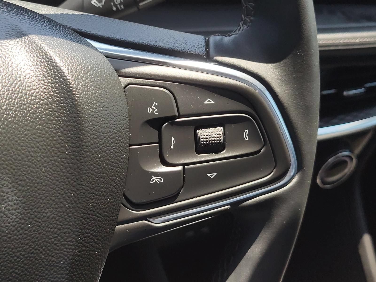 Used 2025 Buick Encore GX Sport Touring w/ Advanced Technology Package FWD image 35