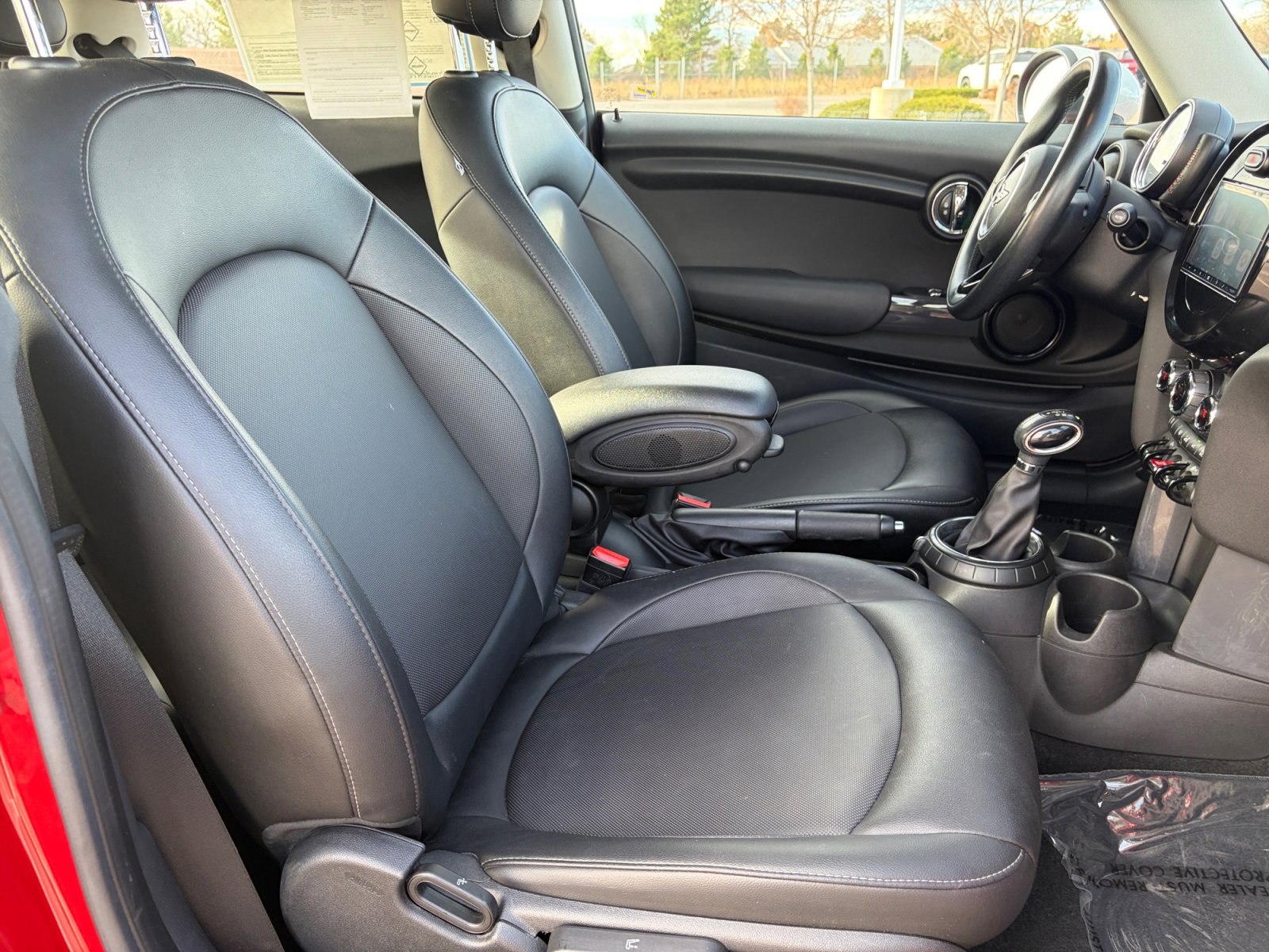 Used 2015 MINI Cooper 2-Door Hardtop image 26