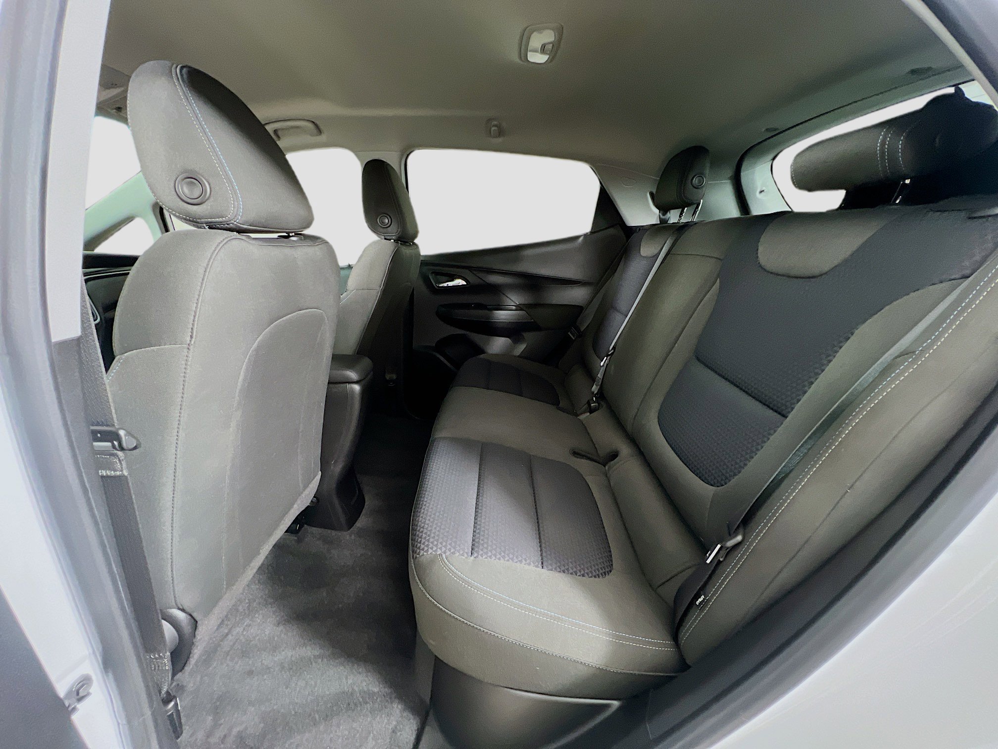 Used 2022 Chevrolet Bolt LT FWD image 24