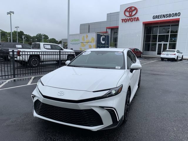 Used 2026 Toyota Camry SE w/ Convenience Package