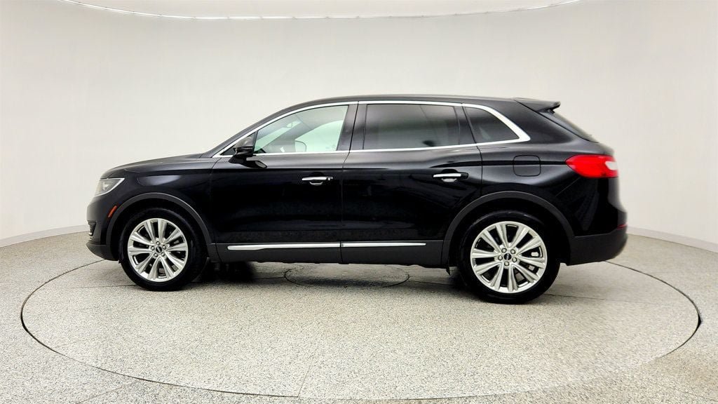 Used 2016 Lincoln MKX Reserve w/ Climate Package AWD/4WD image 8