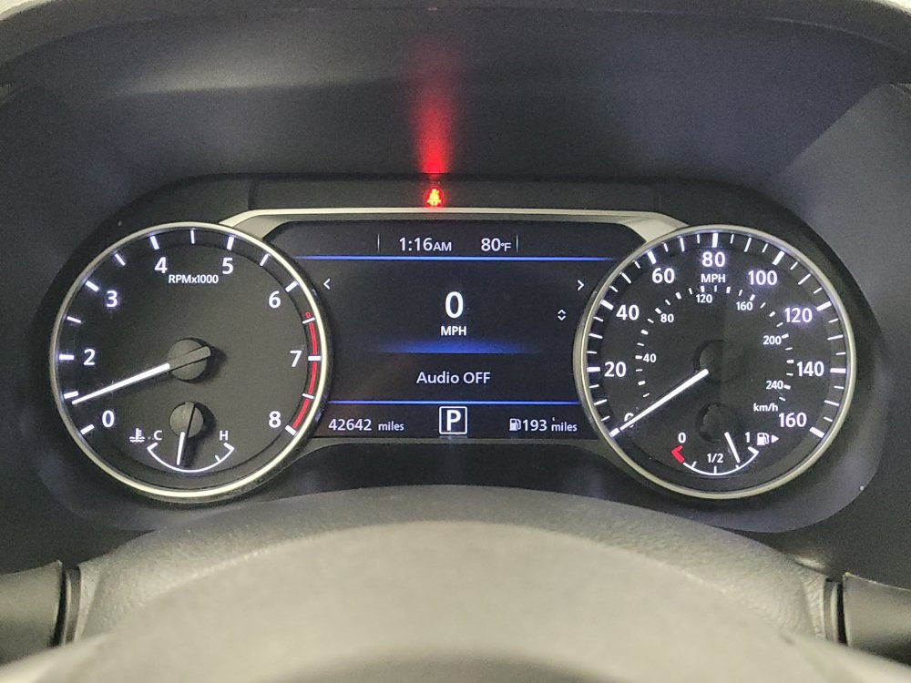 Used 2025 Nissan Sentra SR FWD image 23