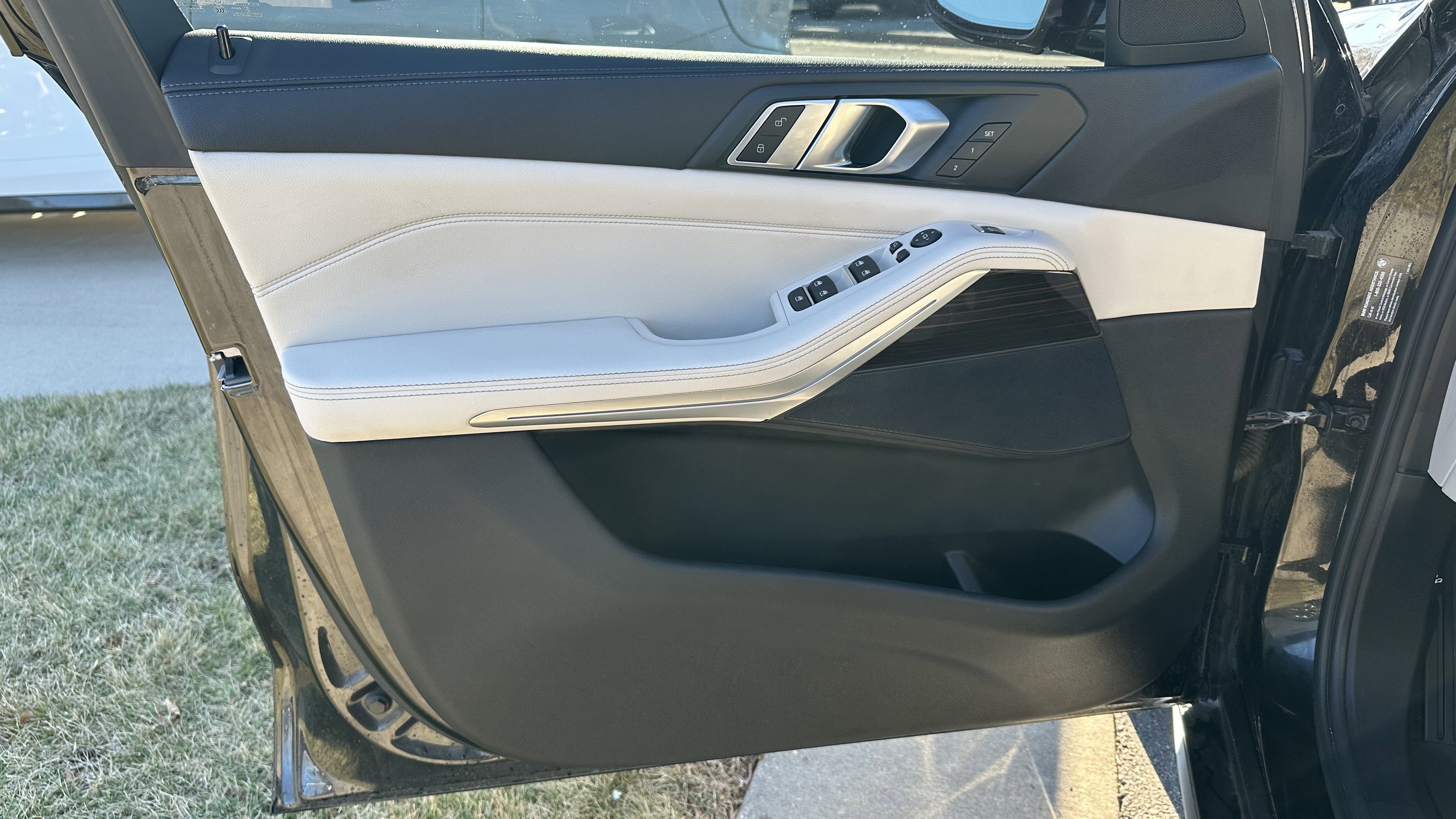 Used 2020 BMW X5 xDrive40i w/ Convenience Package image 16