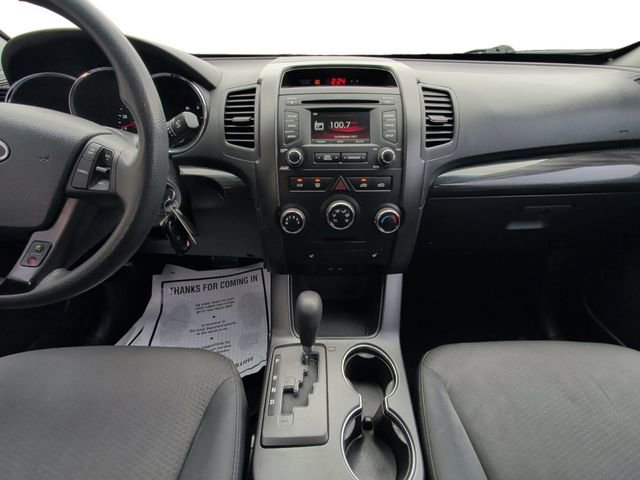 Used 2013 Kia Sorento LX w/ Convenience Pkg AWD/4WD image 11