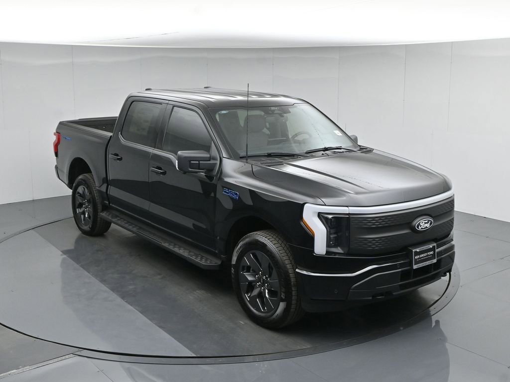 New 2025 Ford F150 Lightning Flash AWD/4WD image 39