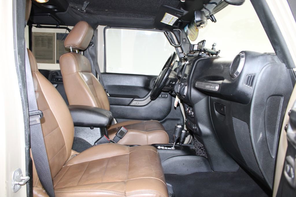 Used 2018 Jeep Wrangler Unlimited Sport S AWD/4WD image 24