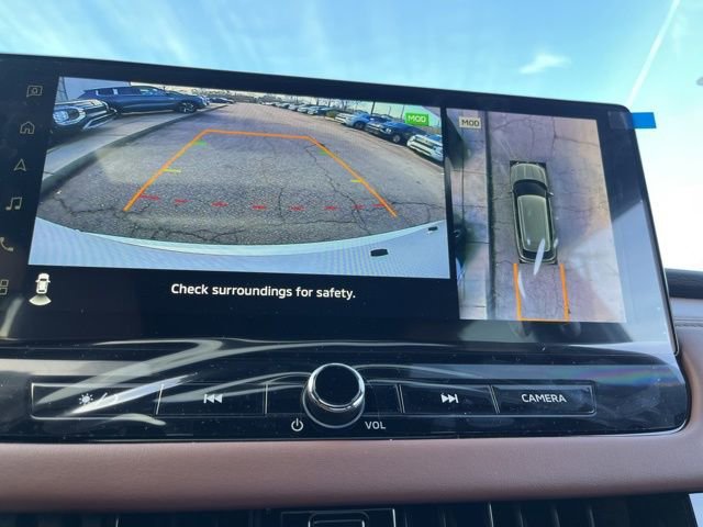 New 2025 Mitsubishi Outlander SEL image 22