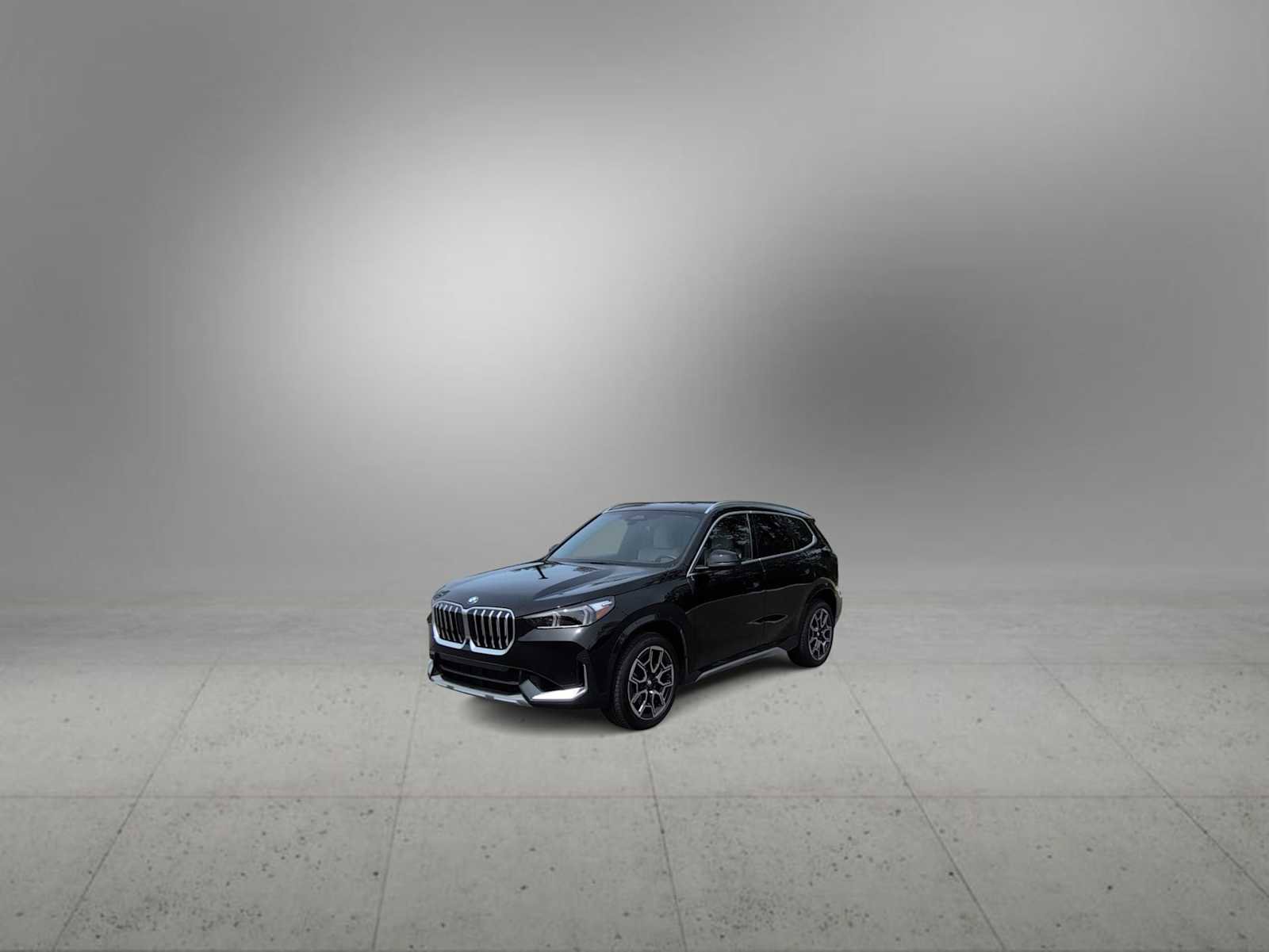 Certified 2025 BMW X1 xDrive28i AWD/4WD image 4