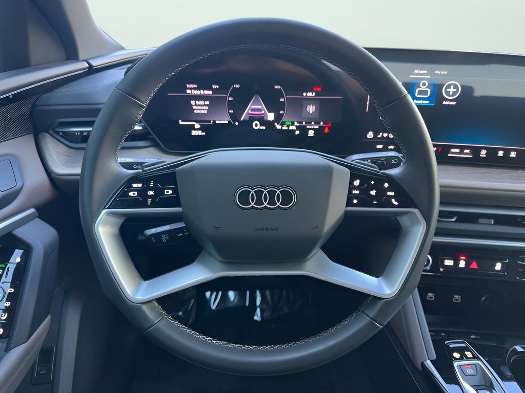 Used 2025 Audi Q5 Premium w/ Convenience Package image 22