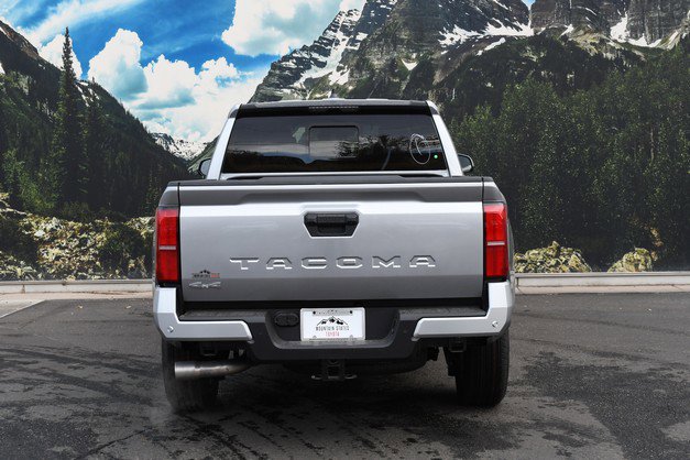 New 2025 Toyota Tacoma SR5 image 5
