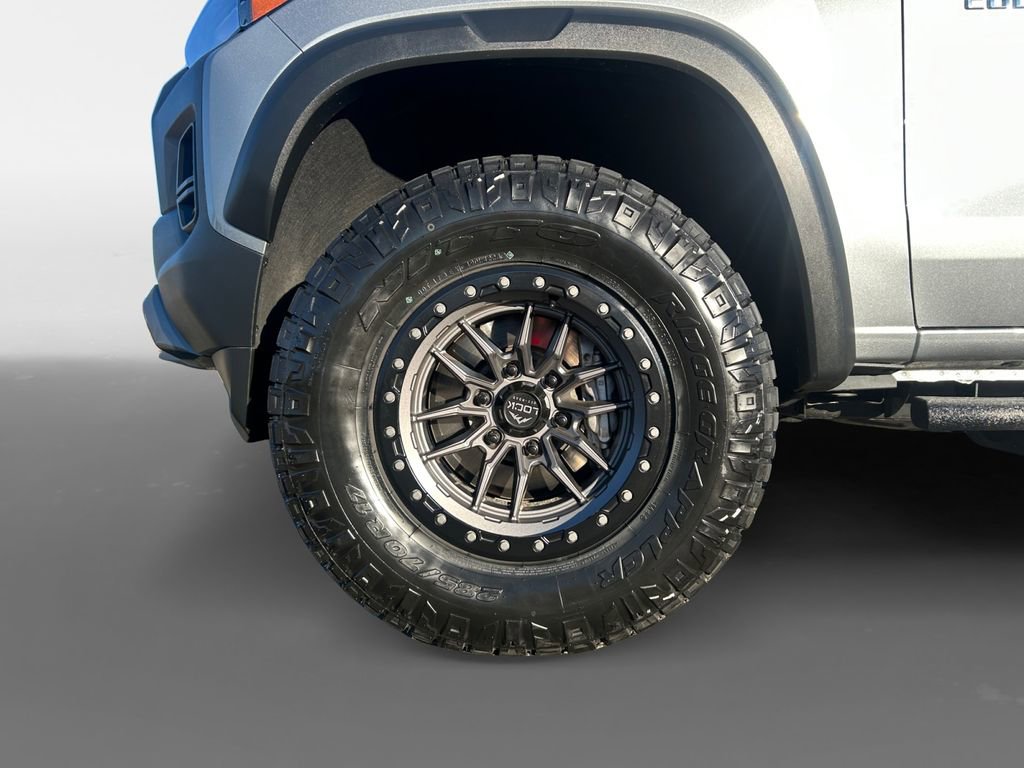 Used 2024 Chevrolet Colorado Trail Boss w/ Technology Package image 16