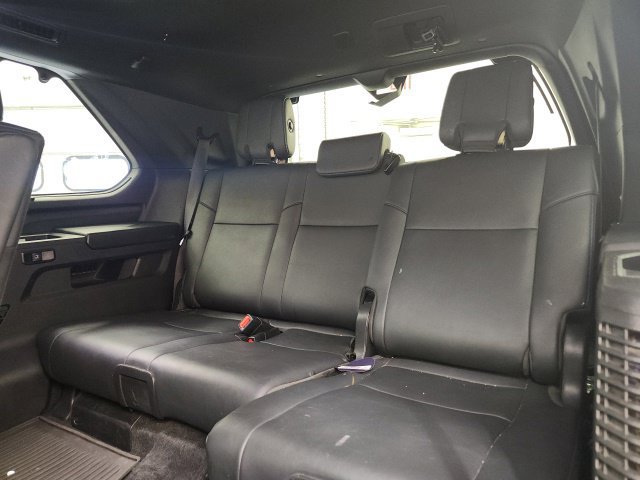 Certified 2025 Toyota Sequoia Platinum AWD/4WD image 9