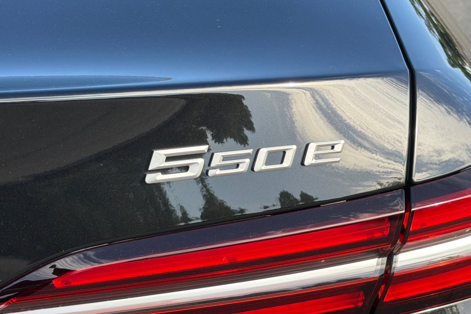 New 2027 BMW 550e xDrive AWD/4WD image 23