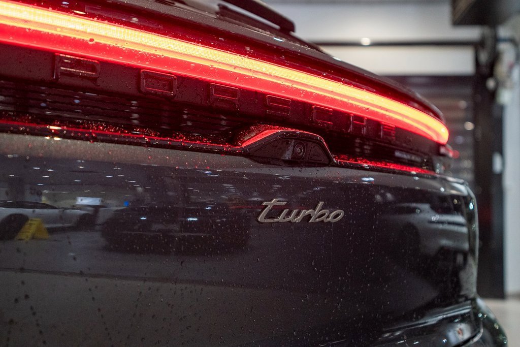New 2025 Porsche Macan Turbo Electric image 13