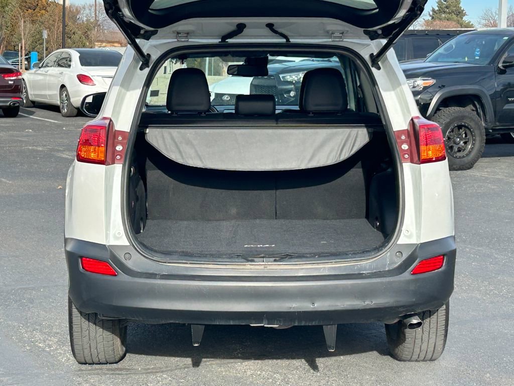Used 2015 Toyota RAV4 Limited w/ Technology Package image 34