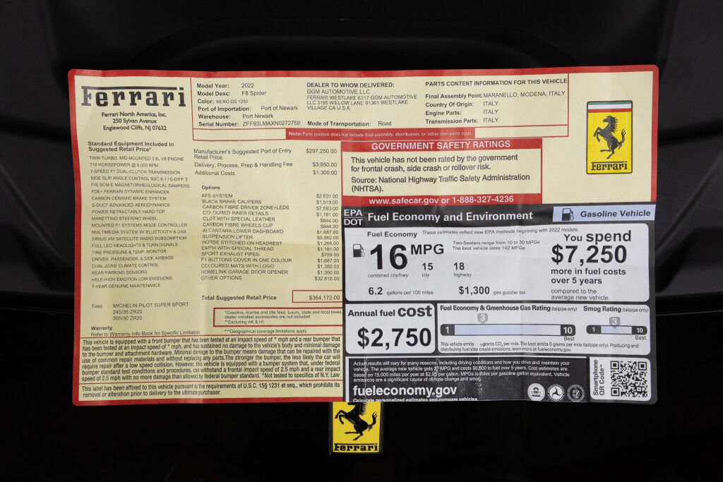 Used 2022 Ferrari F8 Tributo RWD image 24