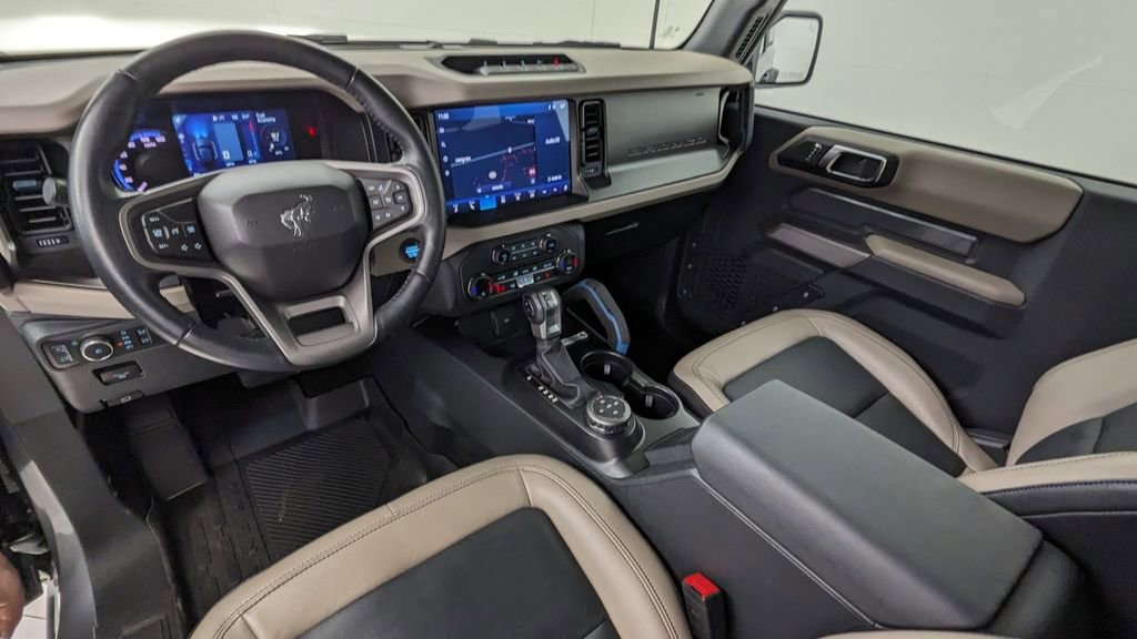 Certified 2023 Ford Bronco Wildtrak image 3