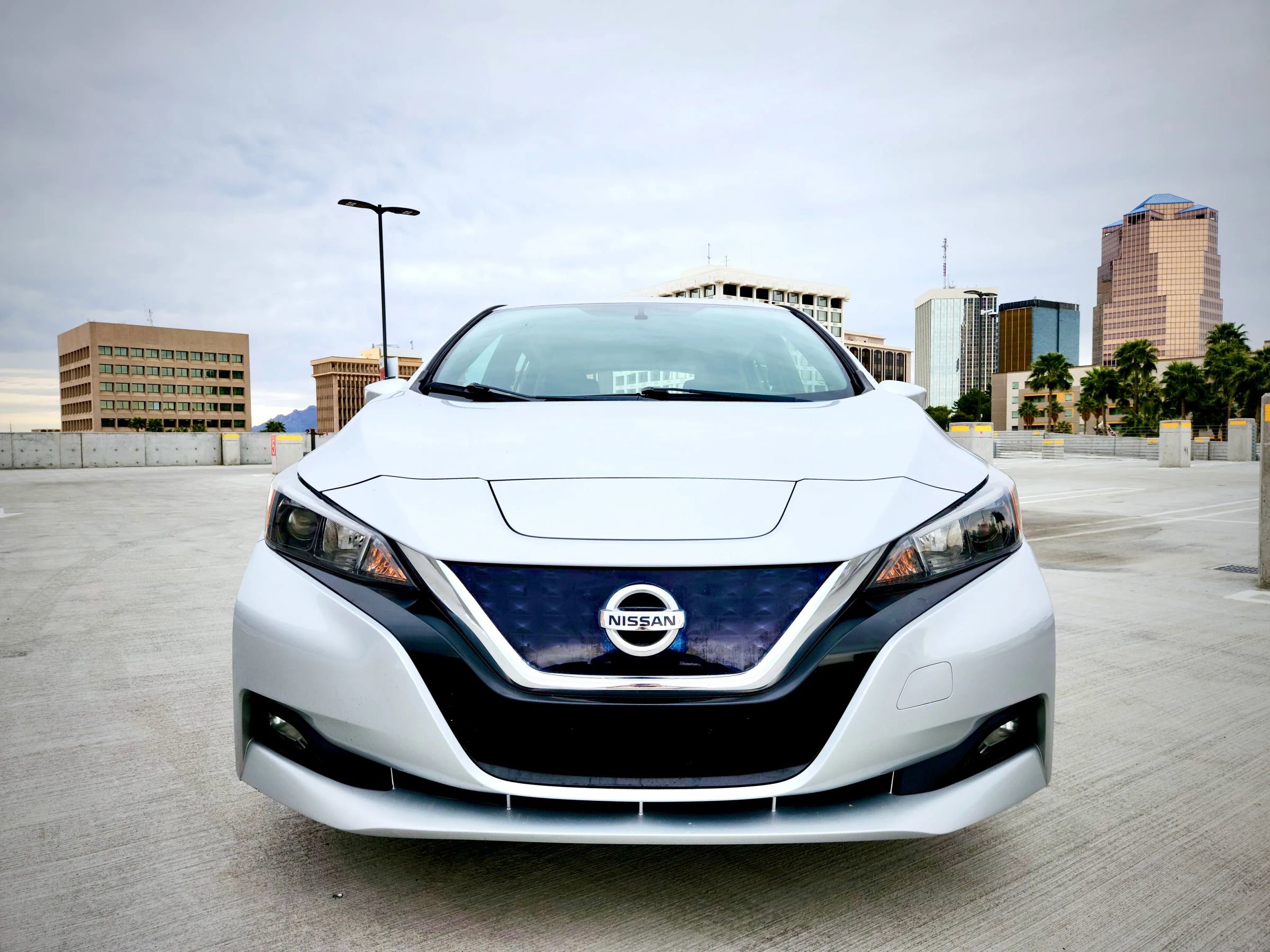 Used 2018 Nissan Leaf SV FWD image 9