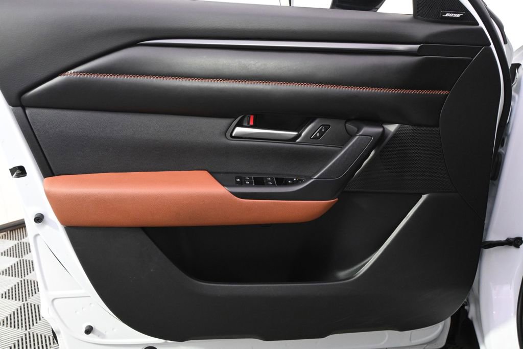 Used 2024 MAZDA CX-50 AWD 2.5 Turbo w/ Cargo Package image 22