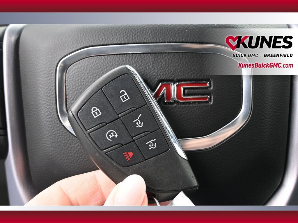 Used 2022 GMC Yukon XL SLT w/ SLT Luxury Package AWD/4WD image 40