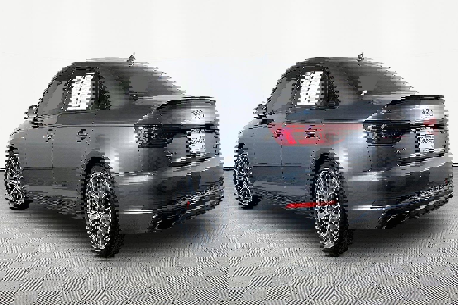 Used 2019 Audi A4 2.0T Premium Plus w/ Premium Plus Package image 5