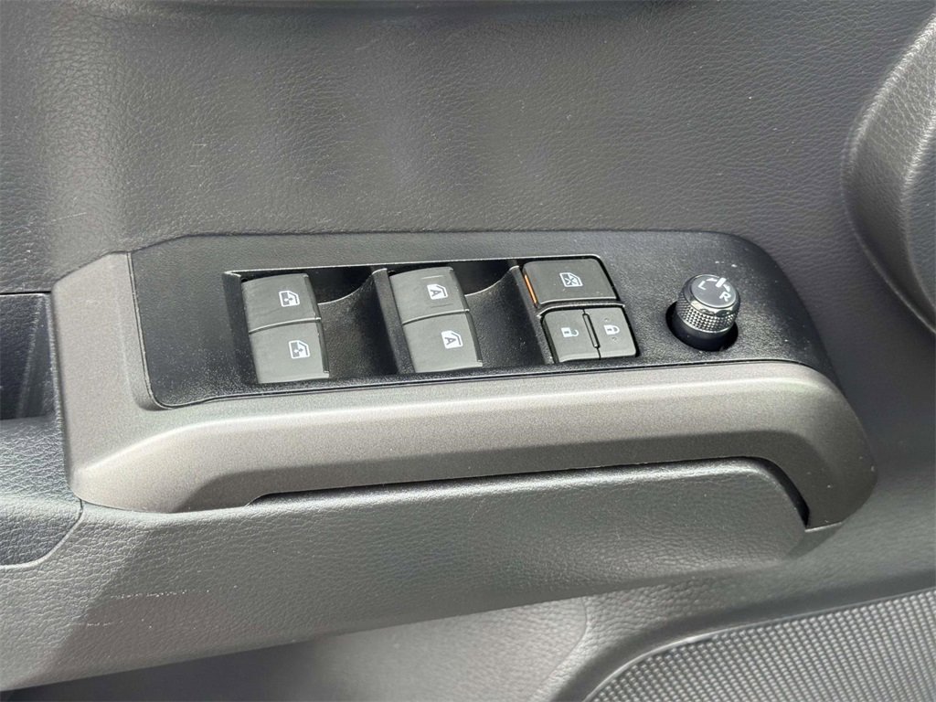 Used 2023 Toyota Tacoma TRD Off-Road image 18