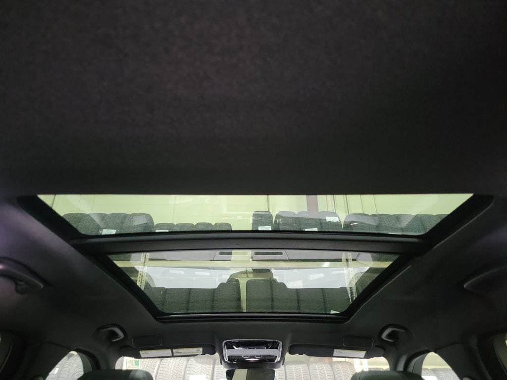 New 2026 Land Rover Range Rover Velar Dynamic SE AWD/4WD image 27