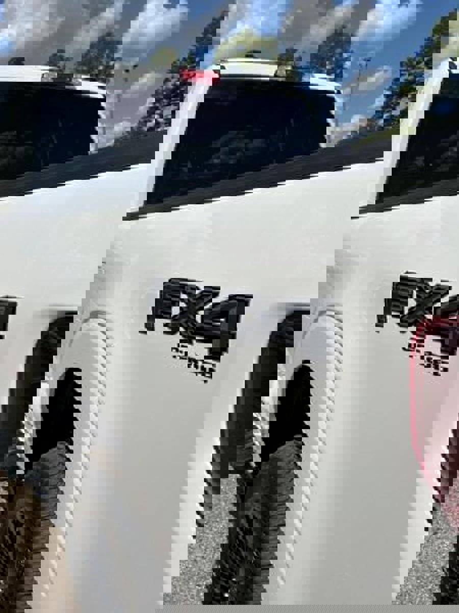 New 2025 Ford F150 Lariat w/ Equipment Group 501A Mid image 9