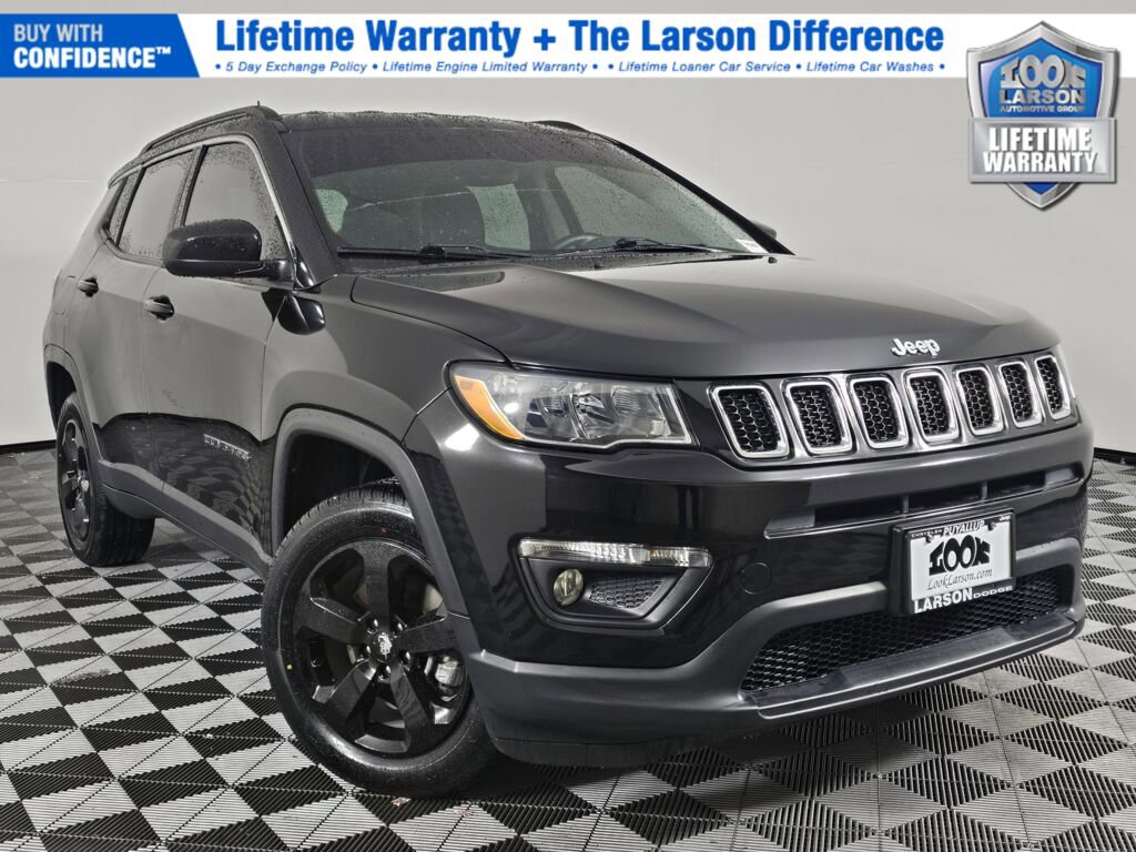 Used 2018 Jeep Compass Latitude w/ Popular Equipment Group AWD/4WD image 1