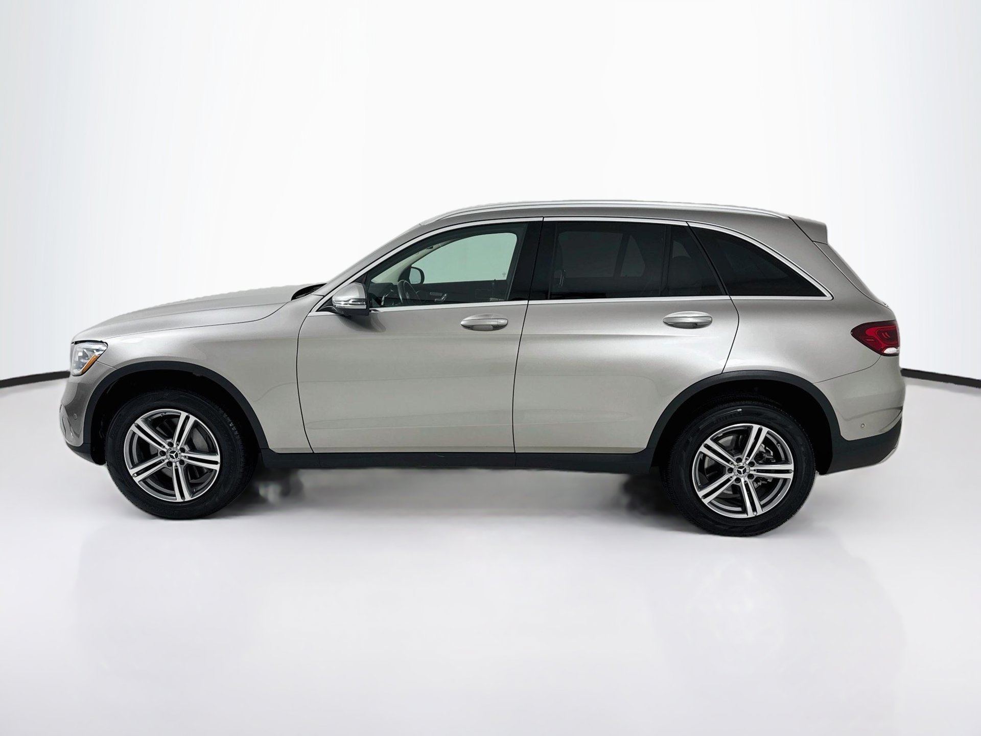 Used 2022 Mercedes-Benz GLC 300 image 5