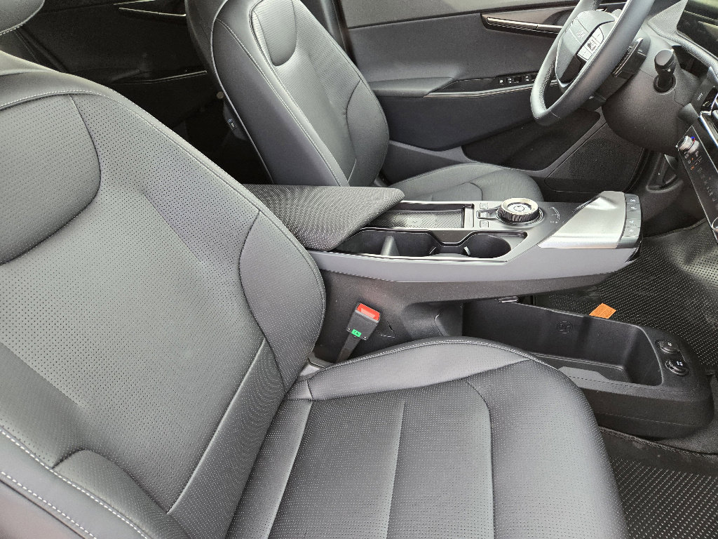 New 2025 Kia EV6 Wind image 10