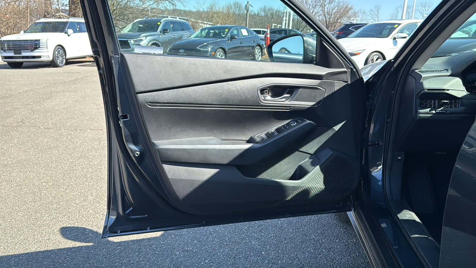 Used 2023 Honda Accord LX image 11