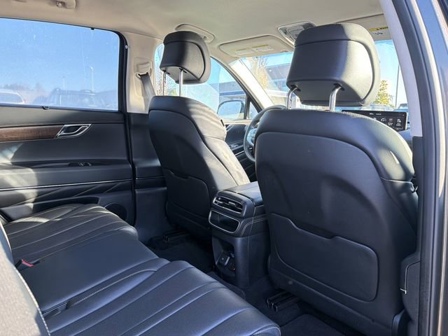 Used 2024 Genesis GV80 2.5T image 17
