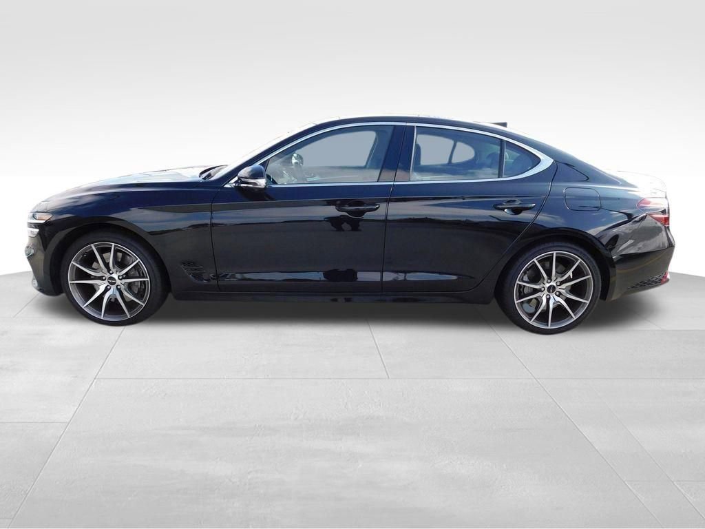 Used 2026 Genesis G70 2.5T Prestige image 7