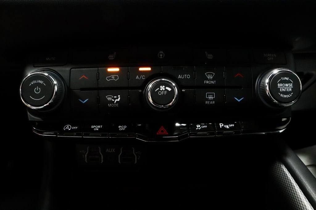 Used 2025 Dodge Durango GT AWD/4WD image 31