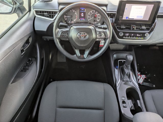Used 2025 Toyota Corolla LE FWD image 11
