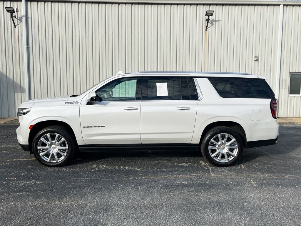 Used 2021 Chevrolet Suburban High Country w/ Premium Package image 3