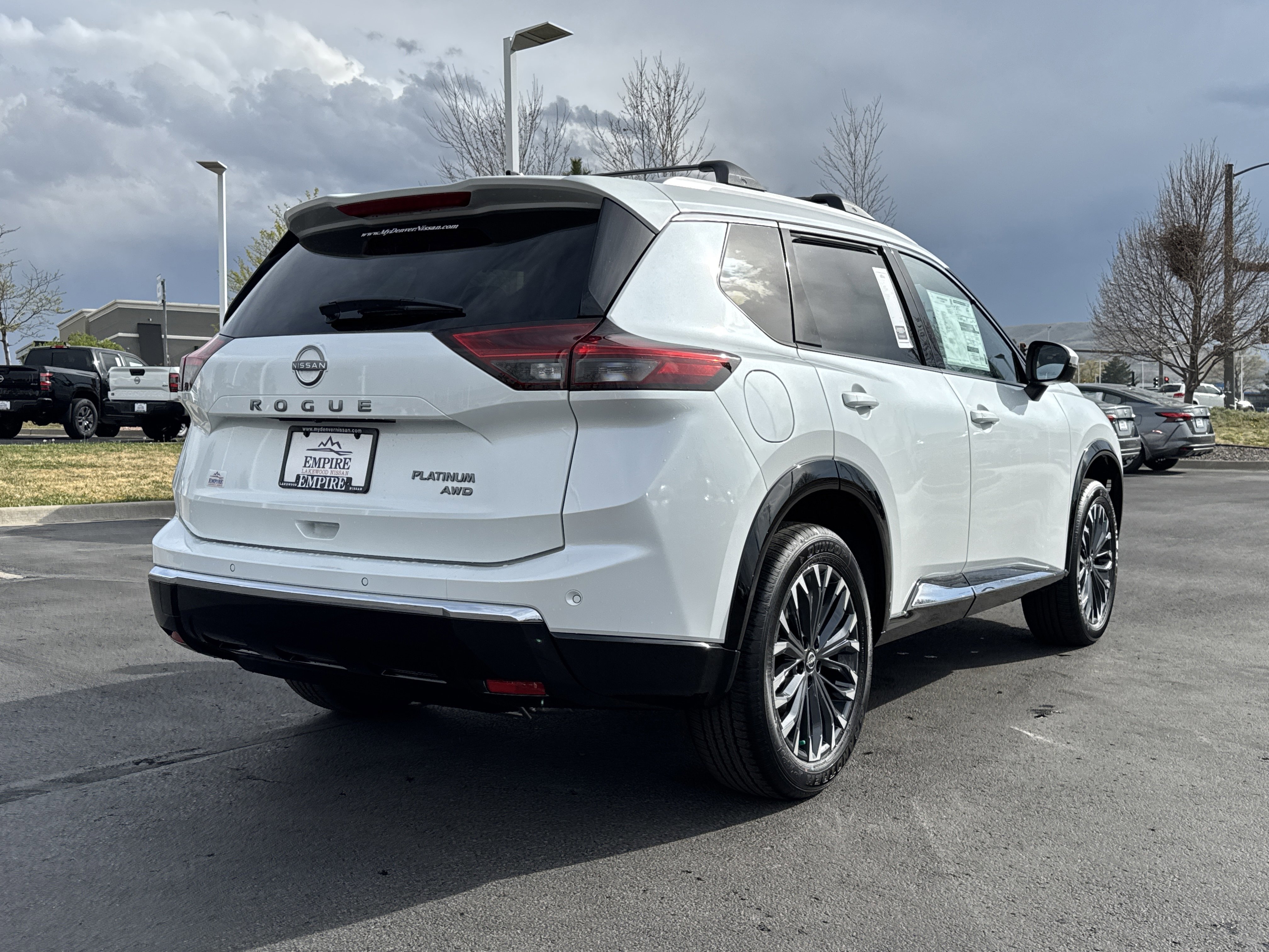 New 2026 Nissan Rogue Platinum AWD/4WD image 3