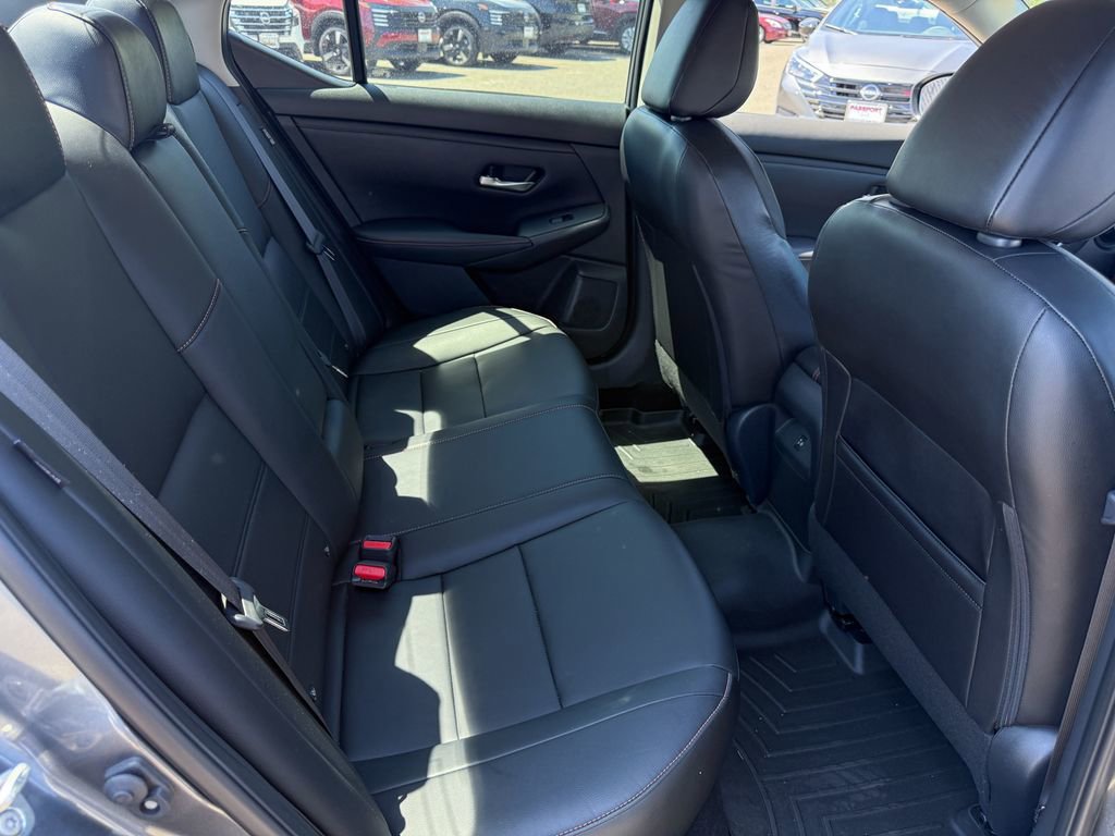 Used 2020 Nissan Sentra SR w/ Premium Package FWD image 22