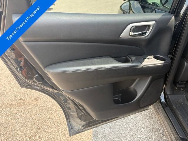 Used 2019 Nissan Pathfinder SL AWD/4WD image 30