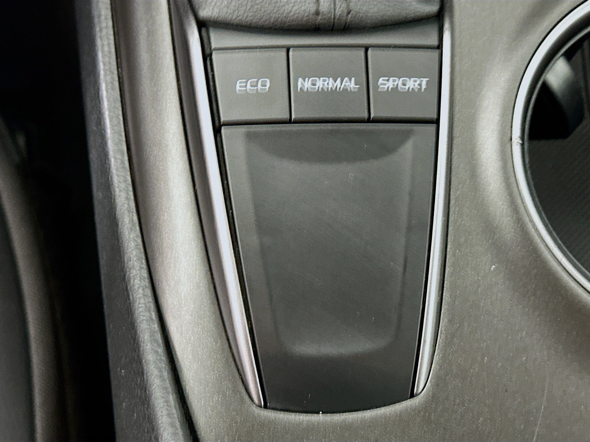 Used 2024 Toyota Camry SE FWD image 25