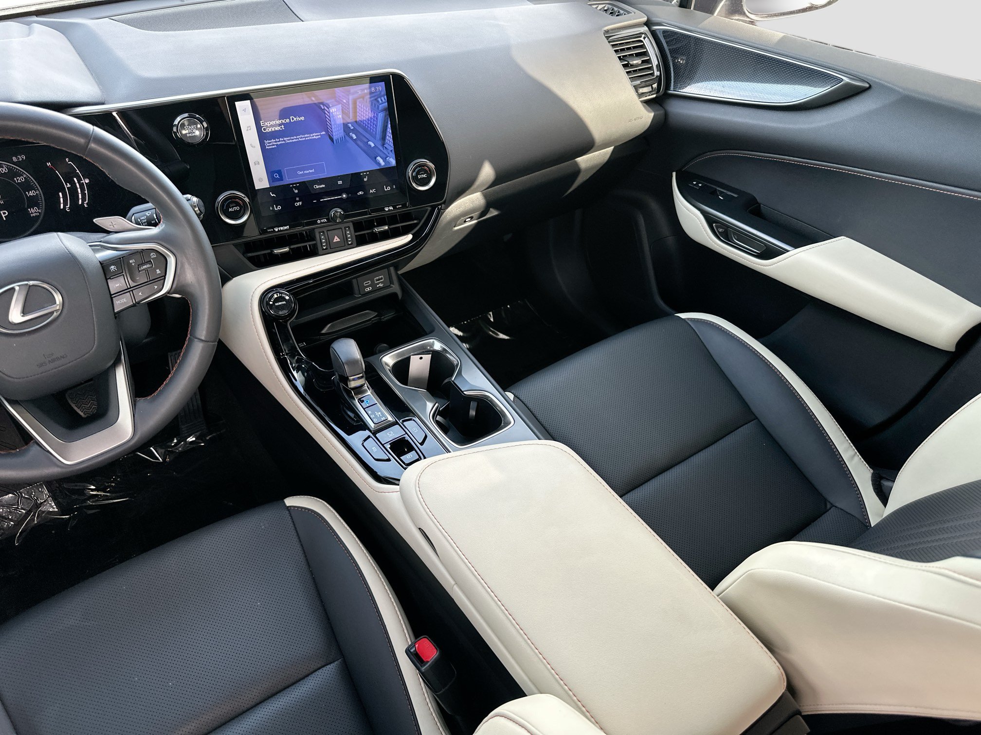 Used 2023 Lexus NX 250 FWD w/ Towing Package (2000 Lbs) image 22