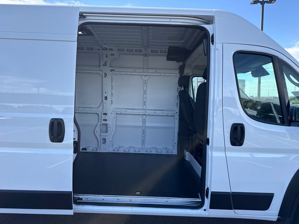 New 2027 RAM ProMaster 2500 w/ Convenience Group FWD image 21