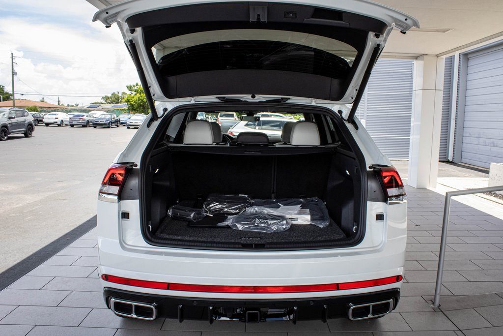 New 2025 Volkswagen Atlas Cross Sport SEL Premium R-Line image 17