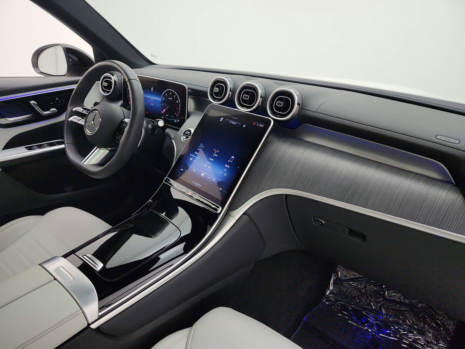 Certified 2023 Mercedes-Benz GLC 300 image 25