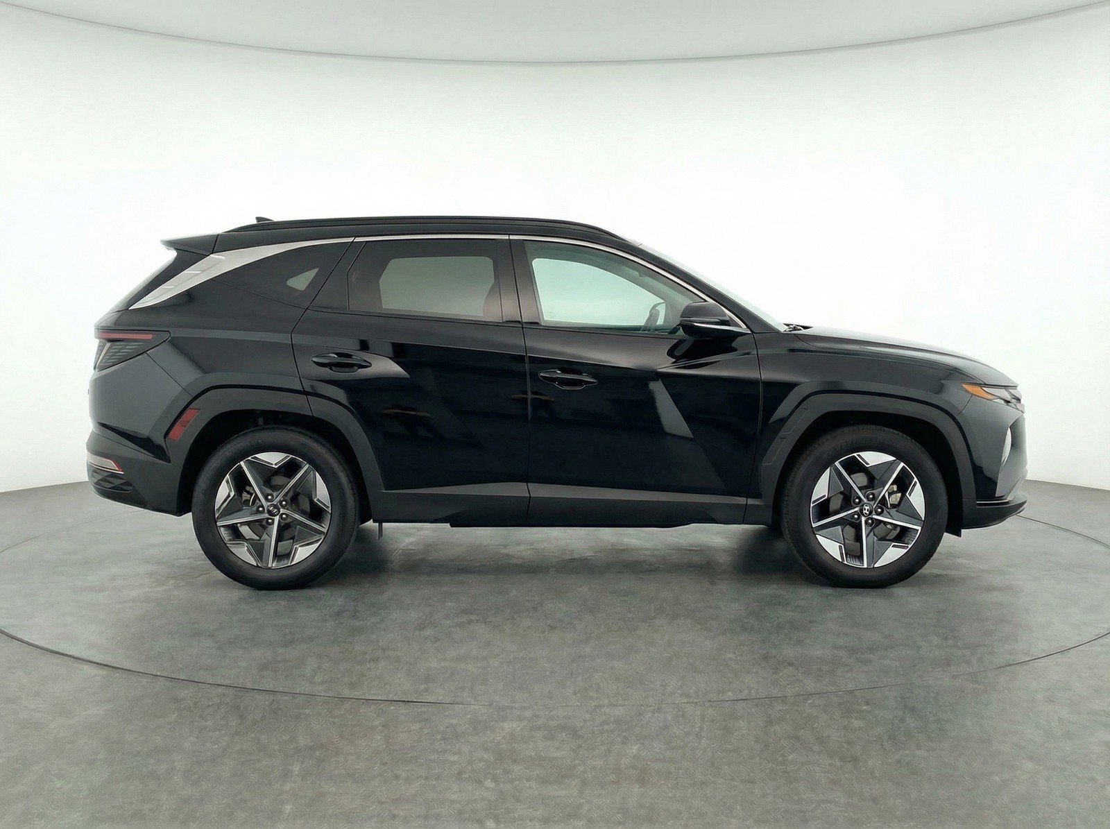 Used 2025 Hyundai Tucson SEL AWD/4WD image 11