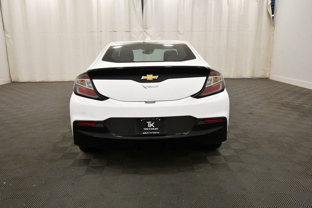 Used 2018 Chevrolet Volt LT FWD image 6