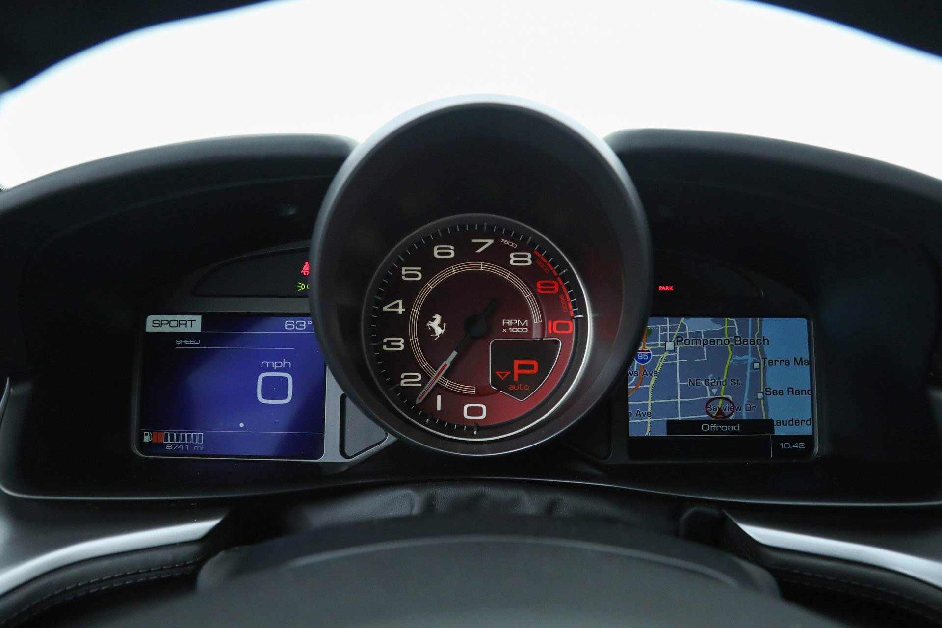 Certified 2020 Ferrari GTC4Lusso image 27