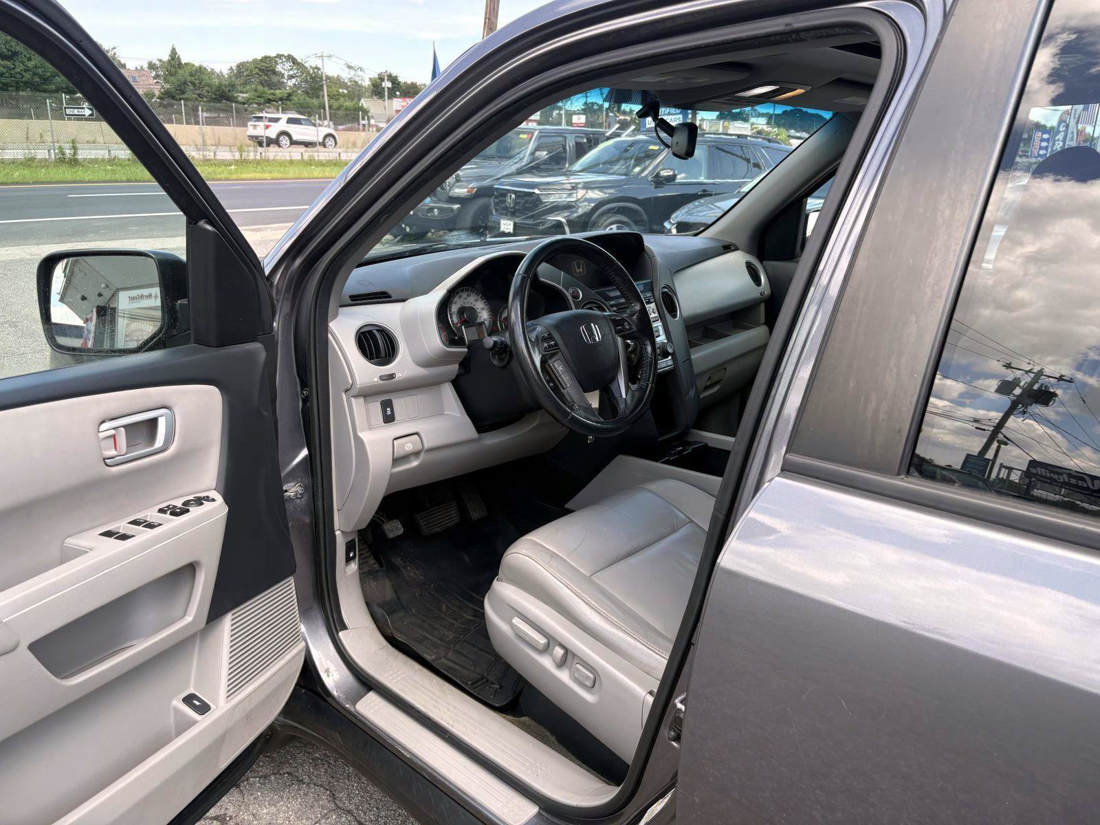 Used 2015 Honda Pilot EX-L image 12